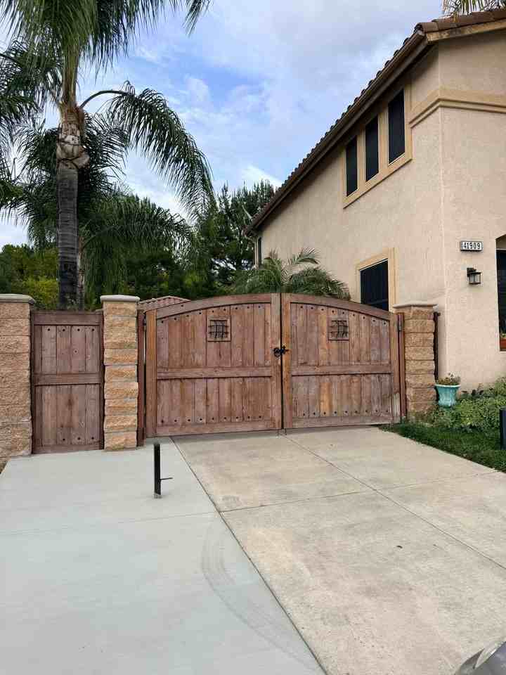 41909 Black Mountain Trl - Photo 2 of 34