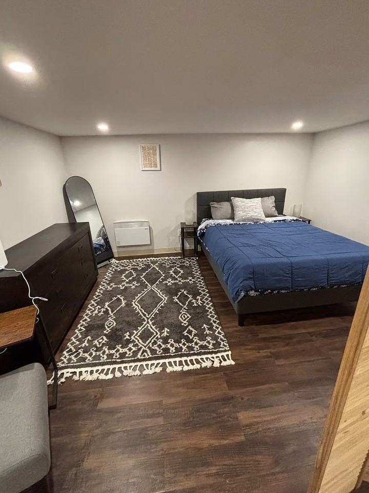 8316 49th Ave S - Photo 7 of 13