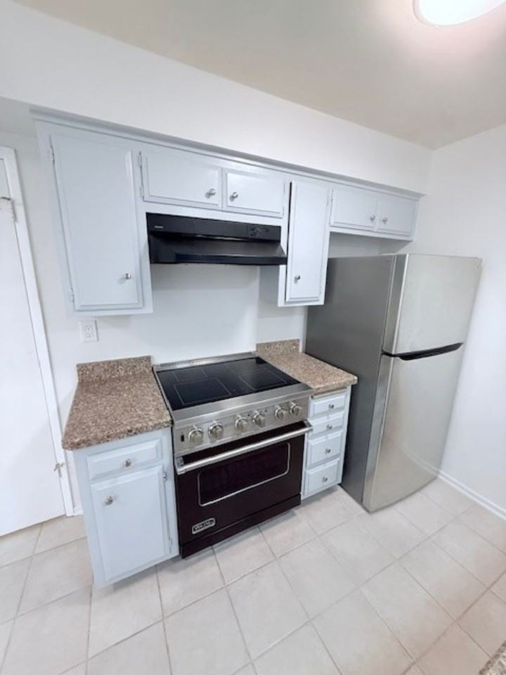 3737 Portofino Way - Photo 4 of 16