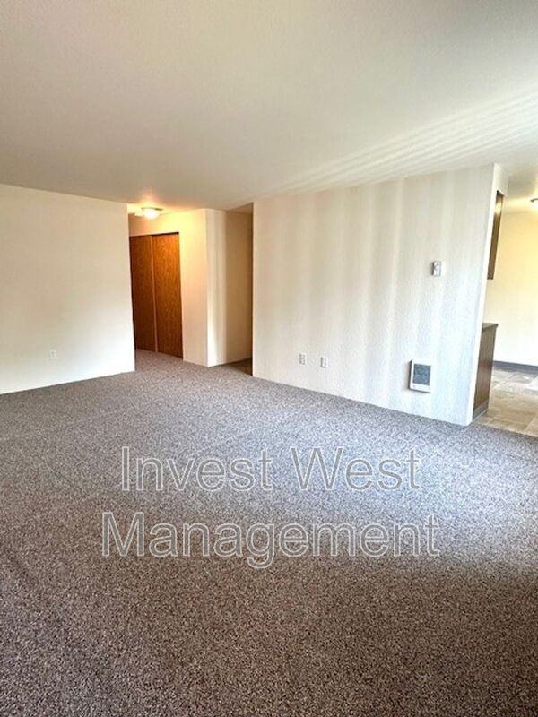 1873 Kingsley Rd #95 - Photo 2 of 10