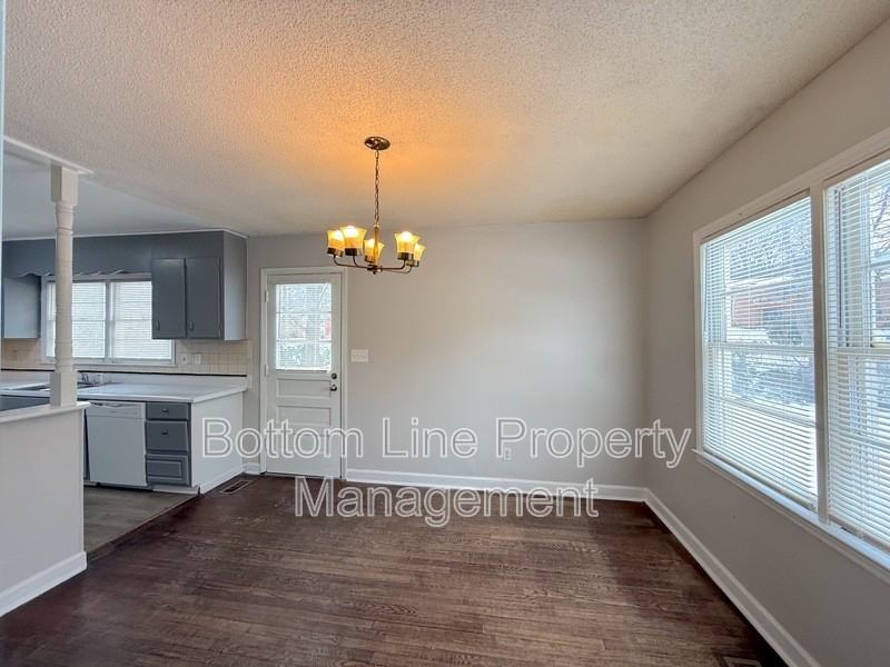 907 Bannister Pl - Photo 5 of 23