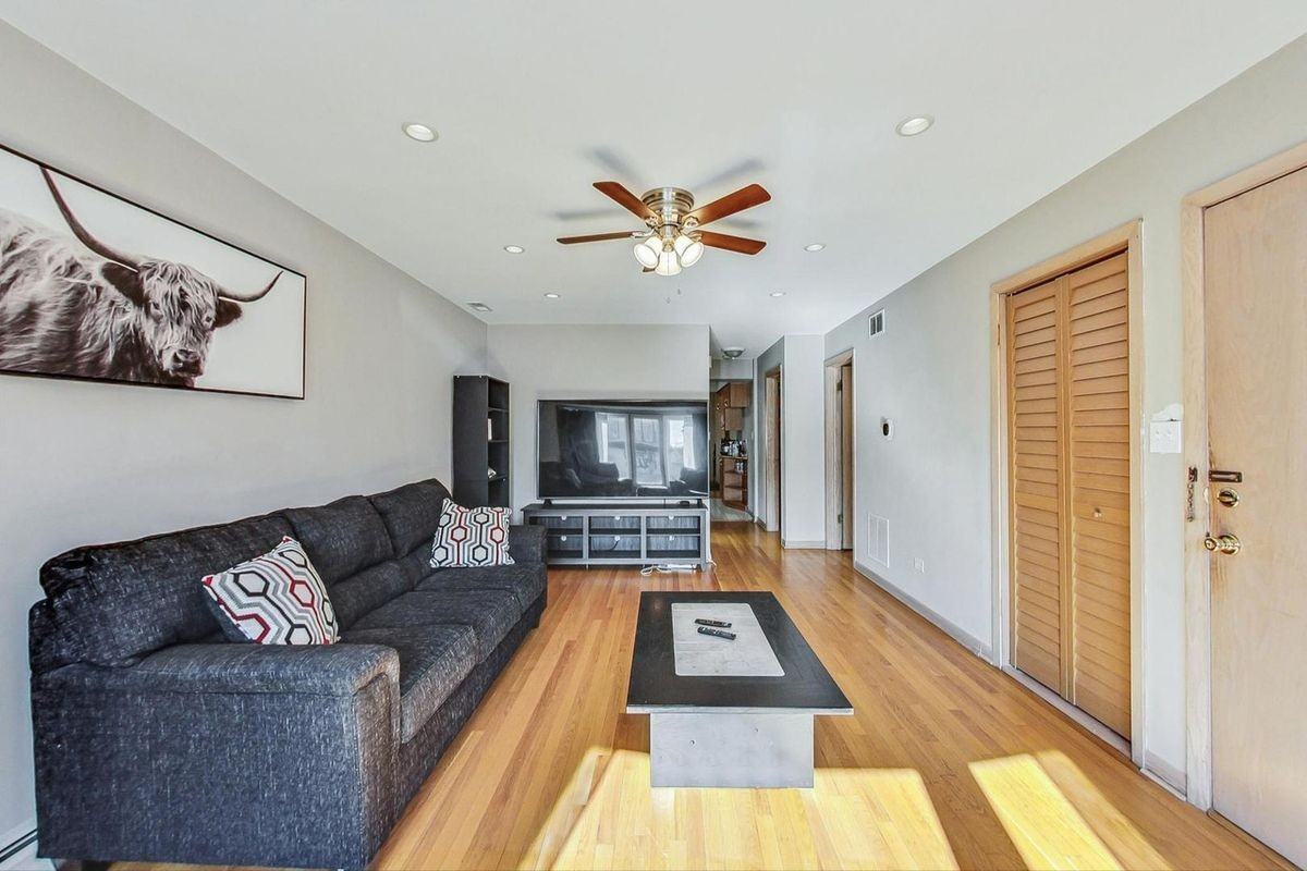 5454 W Schubert Ave - Photo 3 of 5