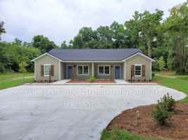 featured image of 161 Sw Yulan St #100