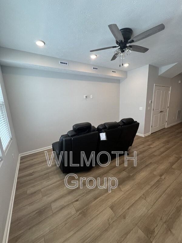 7300 Shroyer Way - Photo 3 of 31