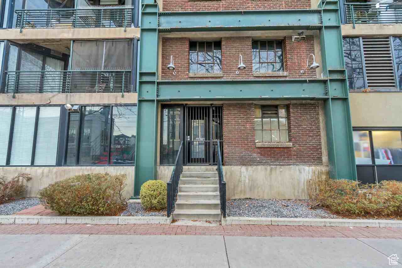 380 Ws - Photo 2 of 21