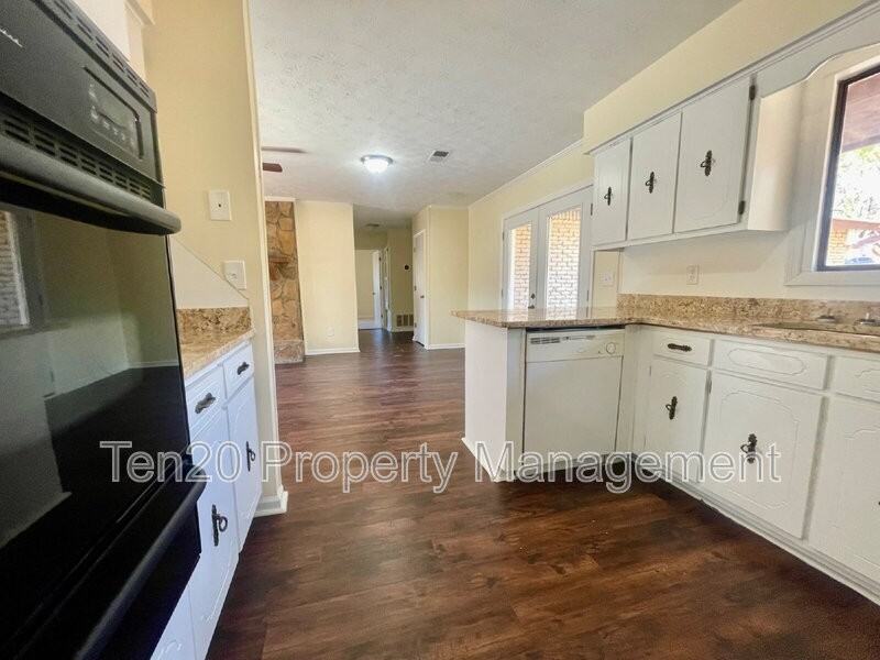 925 Incline Dr - Photo 5 of 11