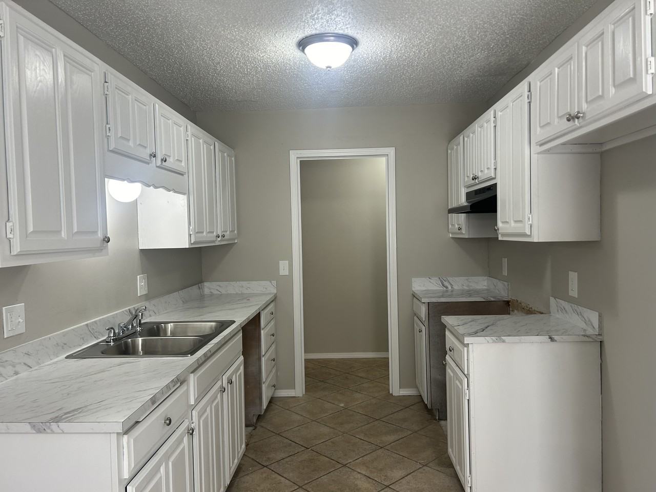 3332 S 141st East Ave - Photo 5 of 12