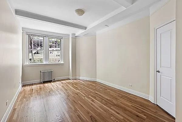 25 E 10Th St - Photo 3 of 6