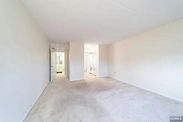 310 Lookout Ave - Photo 2 of 8