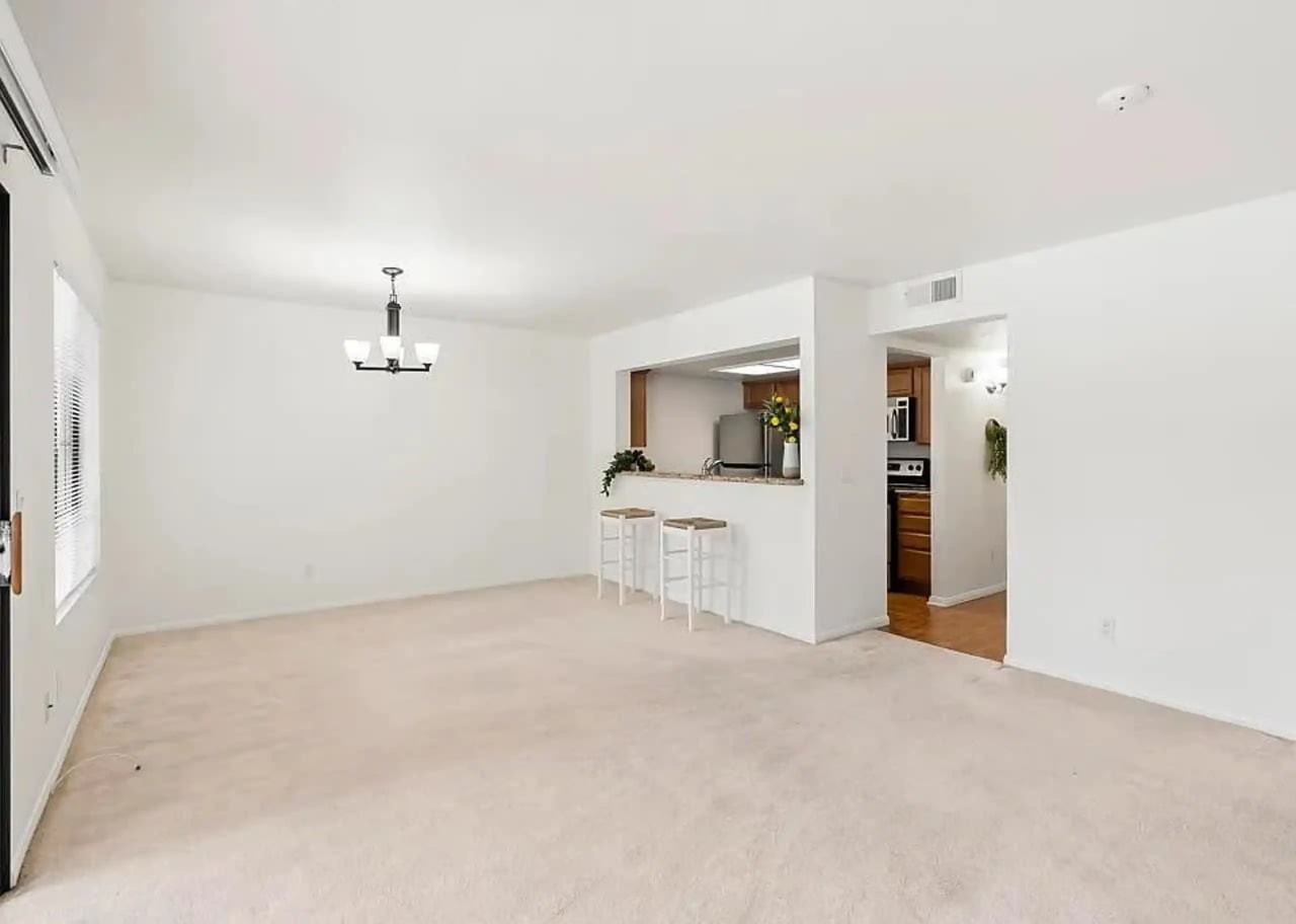 14936 Avenida Venusto - Photo 4 of 10