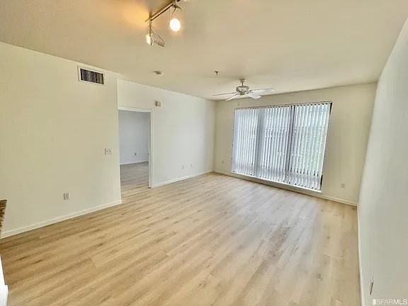 1060 S 3Rd St - Photo 7 of 8