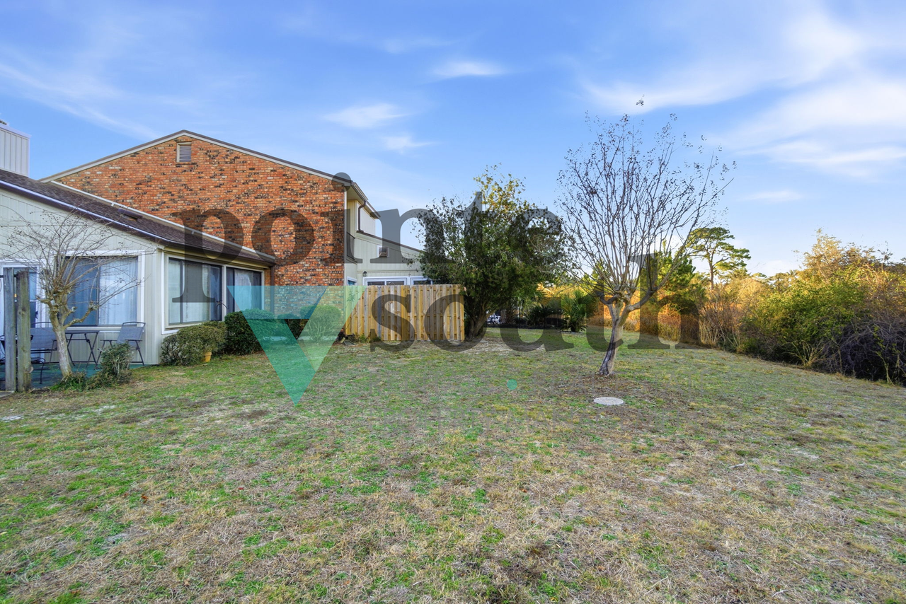 4822 Huron Dr - Photo 7 of 45