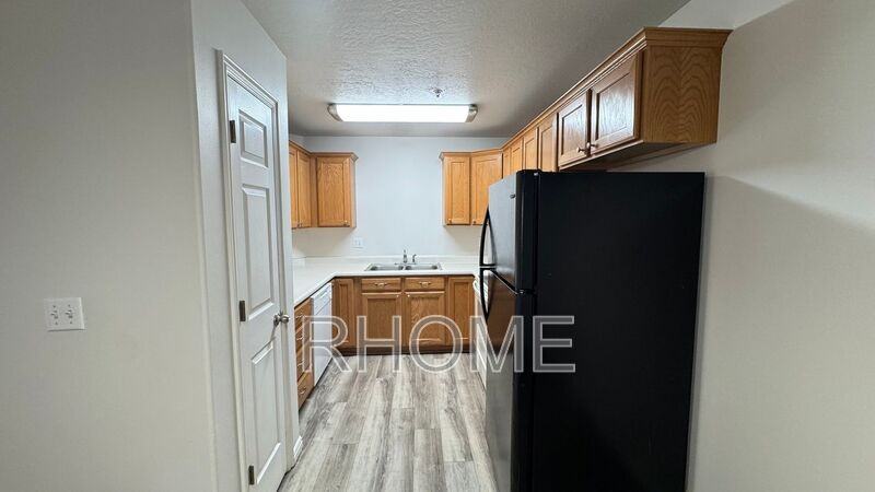 1441 Westbury Way #D - Photo 6 of 15