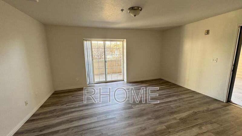 1441 Westbury Way #D - Photo 7 of 15