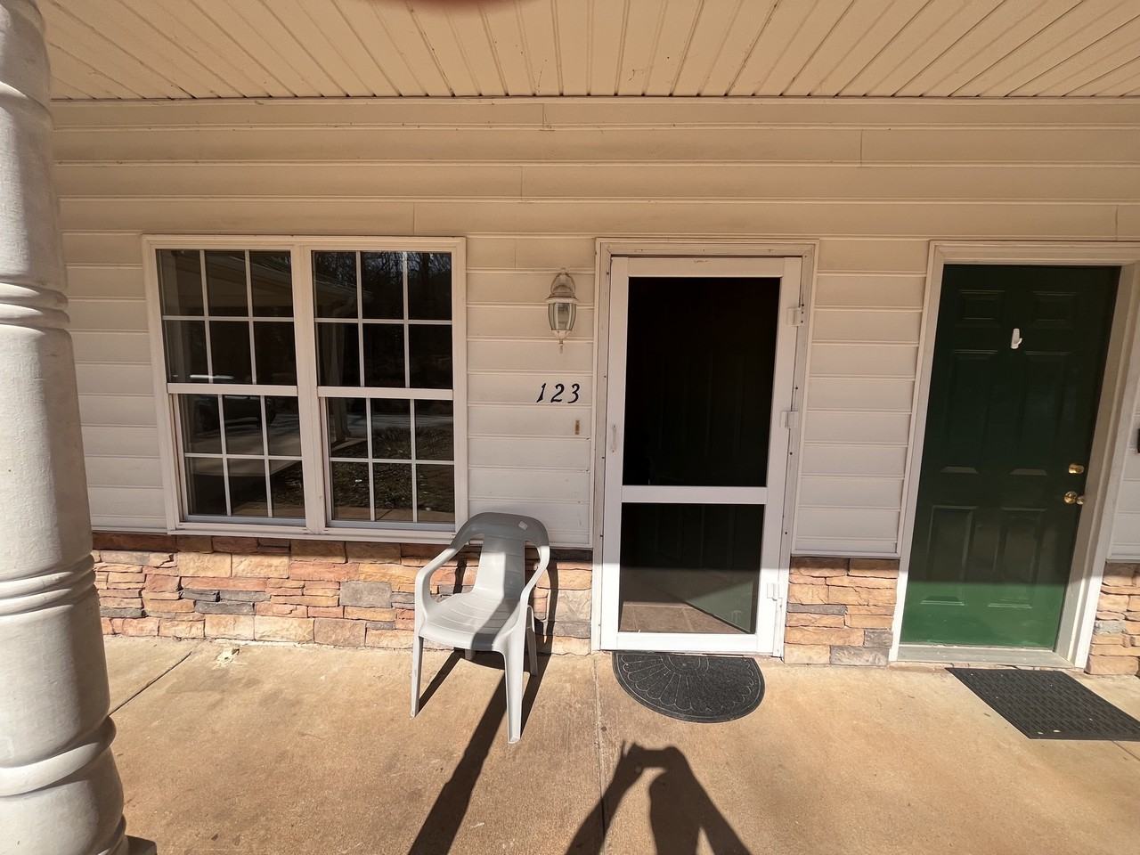 123 Kaiser St - Photo 3 of 18