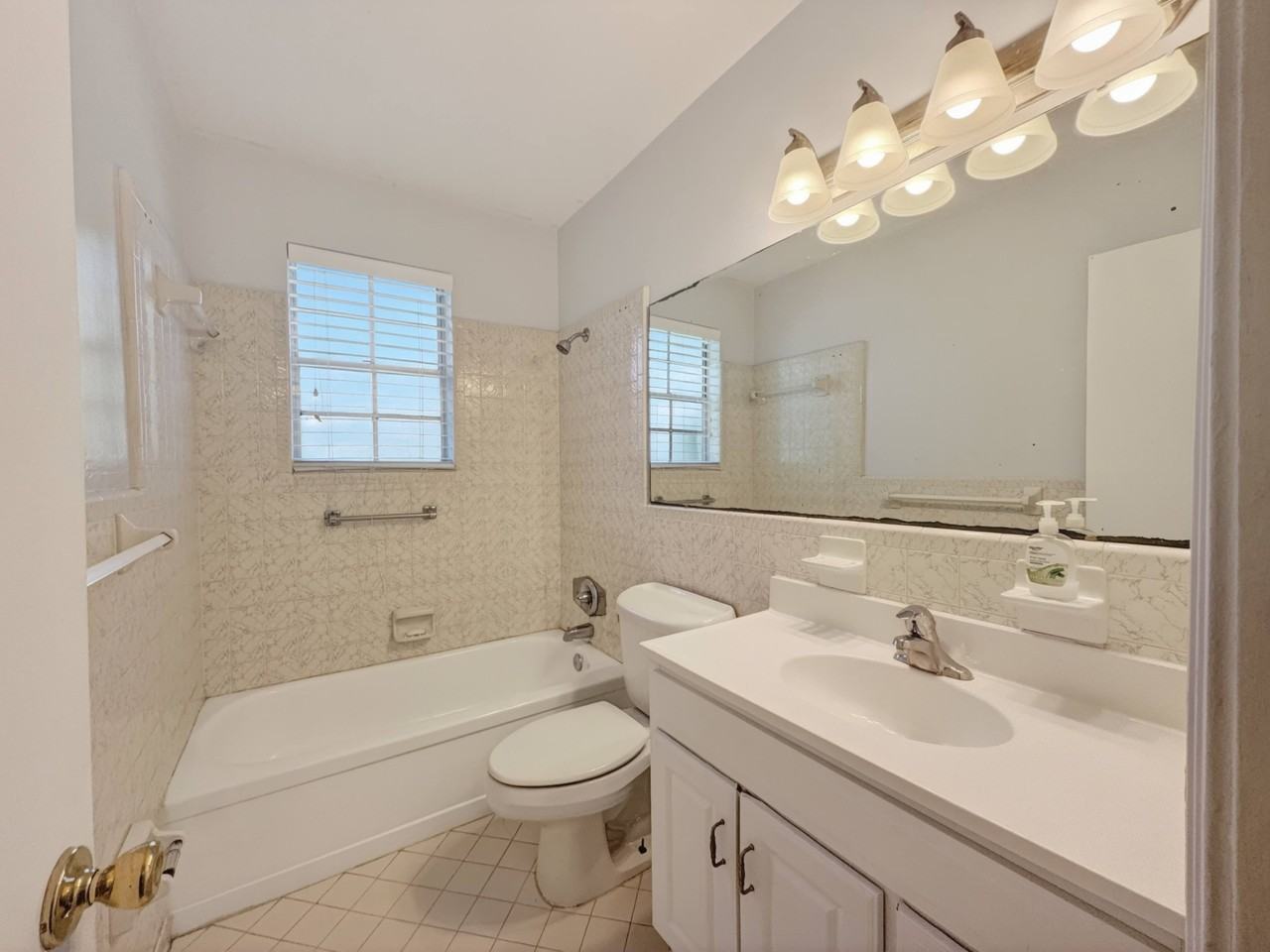 632 Tarragona Way - Photo 6 of 12