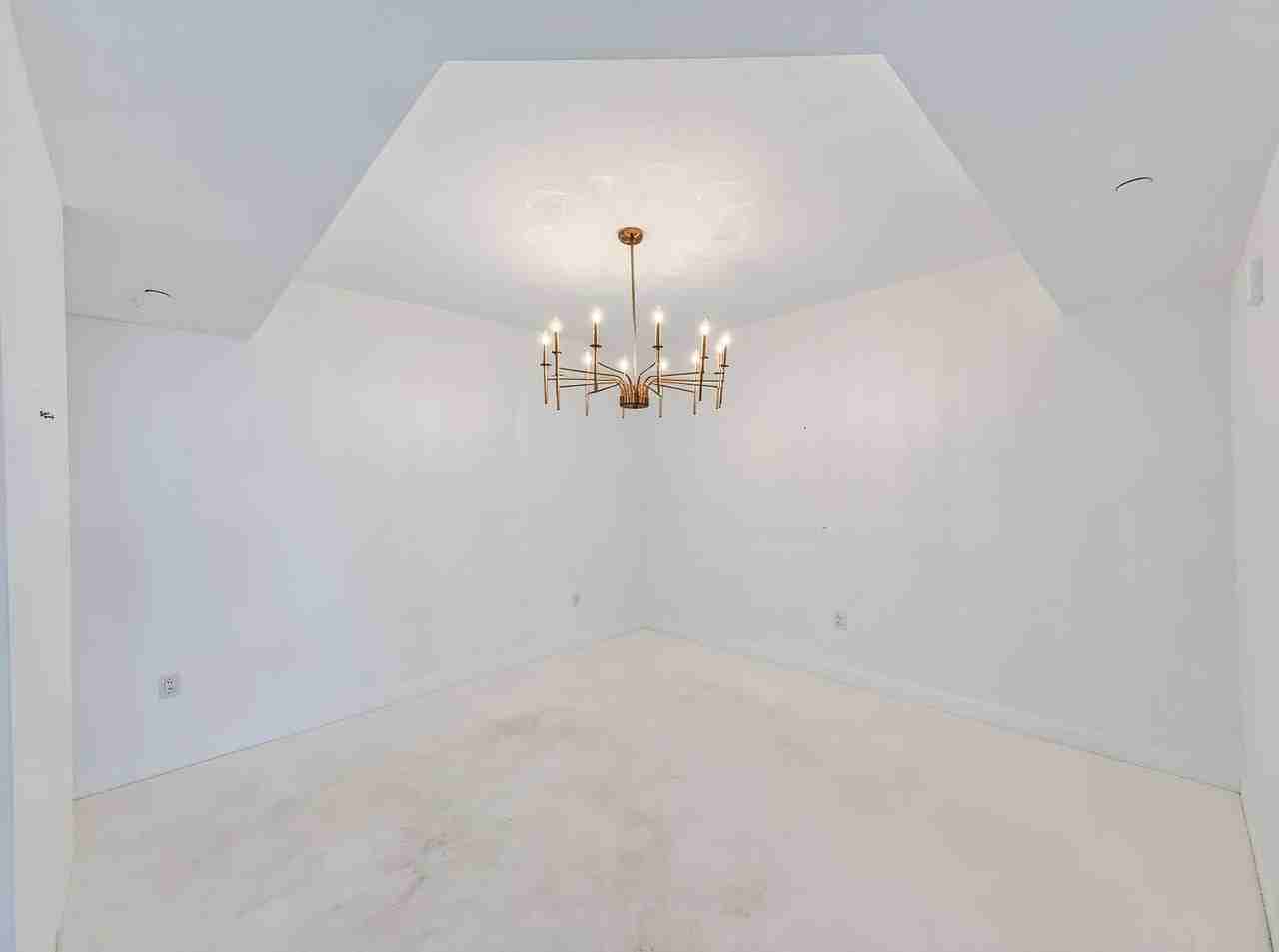 231 Riverside Dr - Photo 6 of 16