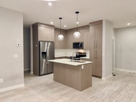 featured image of 898 Savanna Cres Ne