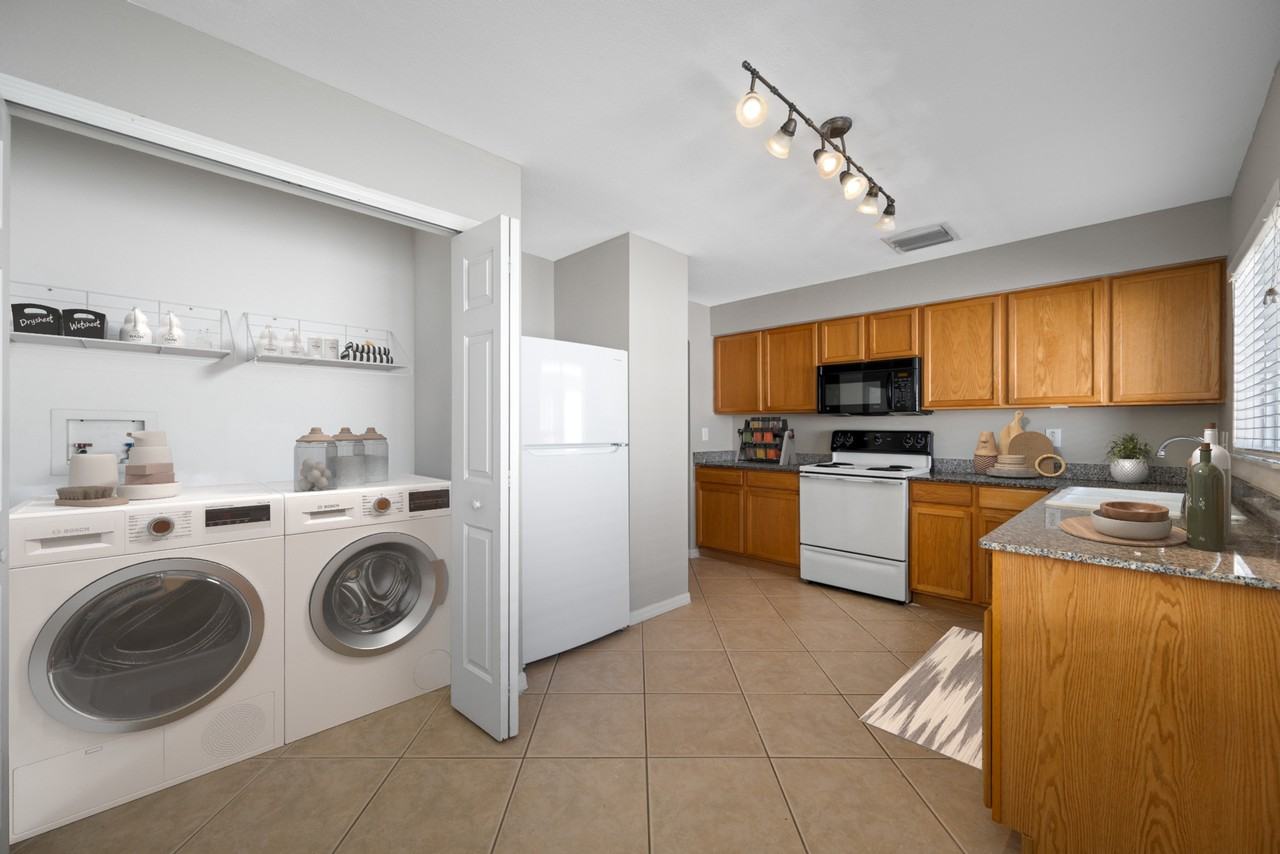 11735 Brenford Crest Dr - Photo 3 of 30