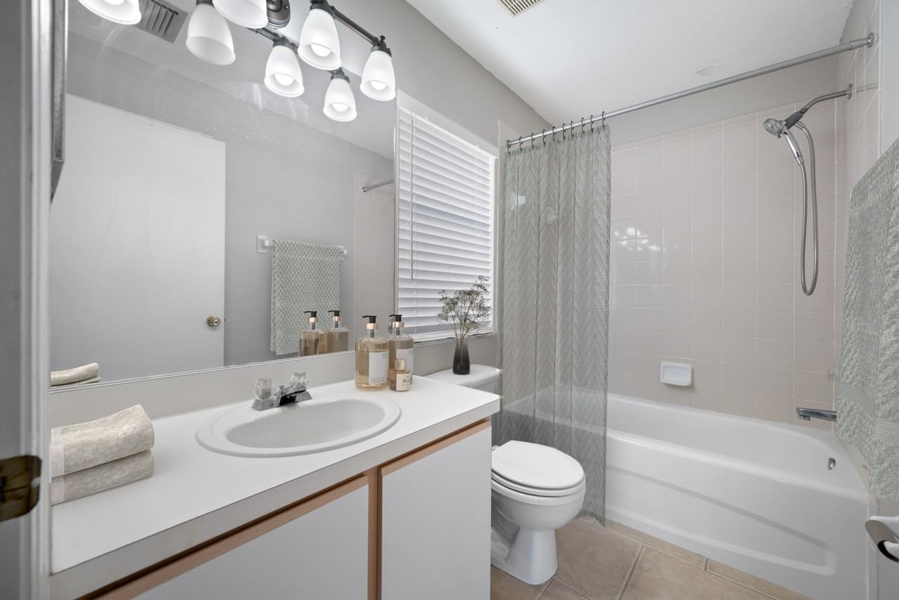 11735 Brenford Crest Dr - Photo 6 of 30