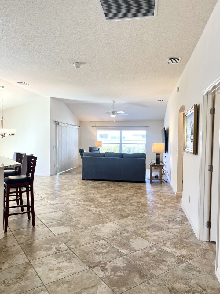 3480 Kewadin Ave - Photo 7 of 50