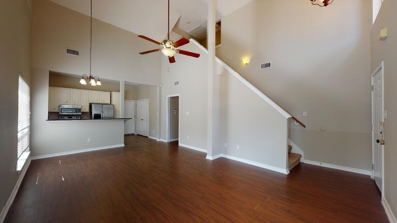 1623 Park Pl - Photo 2 of 19