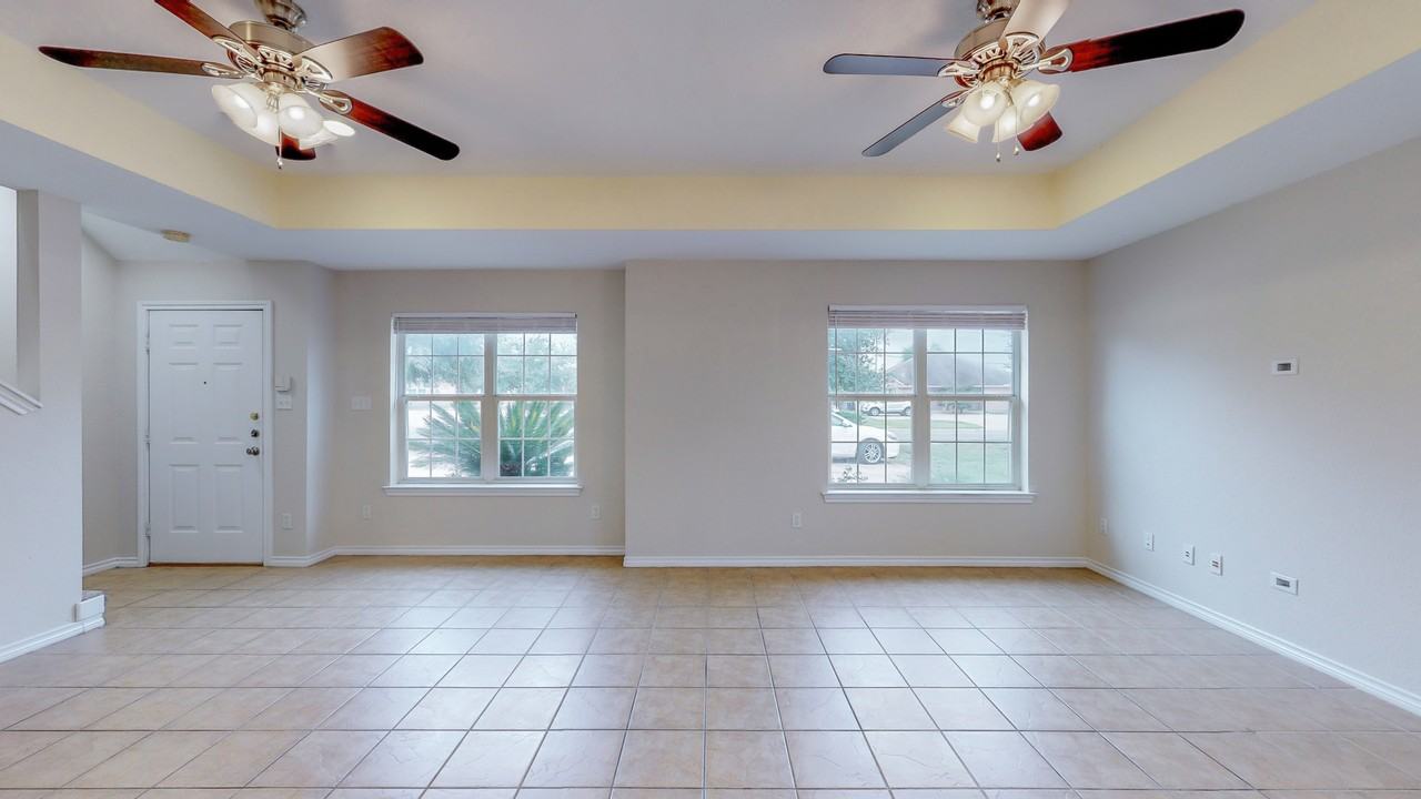 3771 Oldenburg Ln - Photo 2 of 35