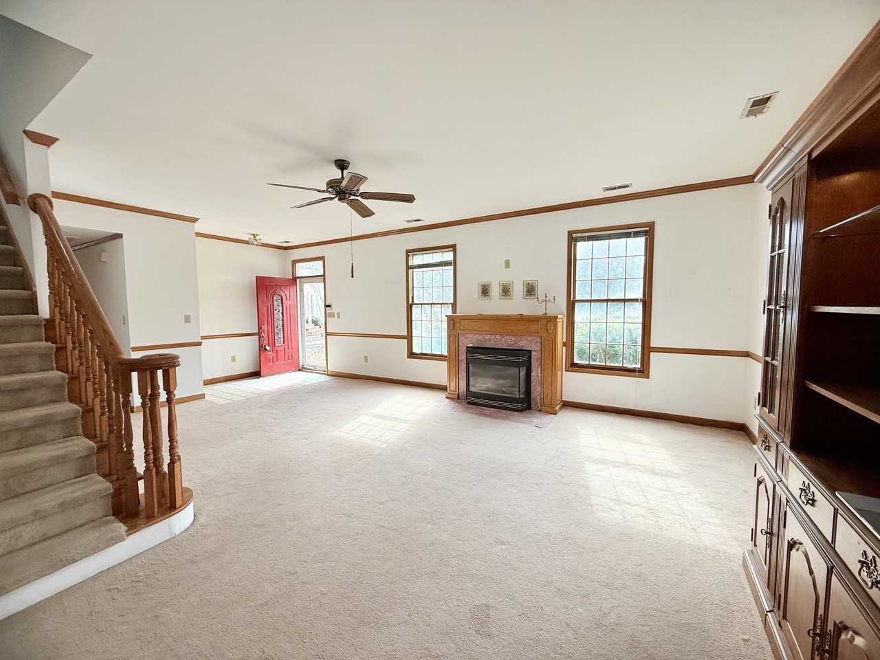 104 Nunn Ct - Photo 5 of 25