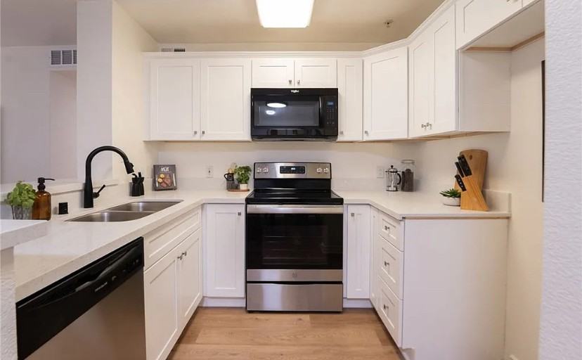 12584 Atwood Ct - Photo 6 of 19