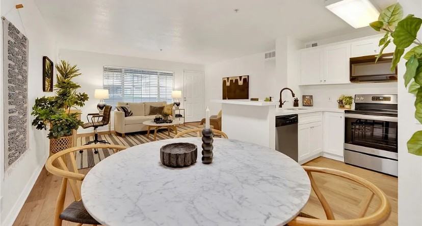 12584 Atwood Ct - Photo 7 of 19