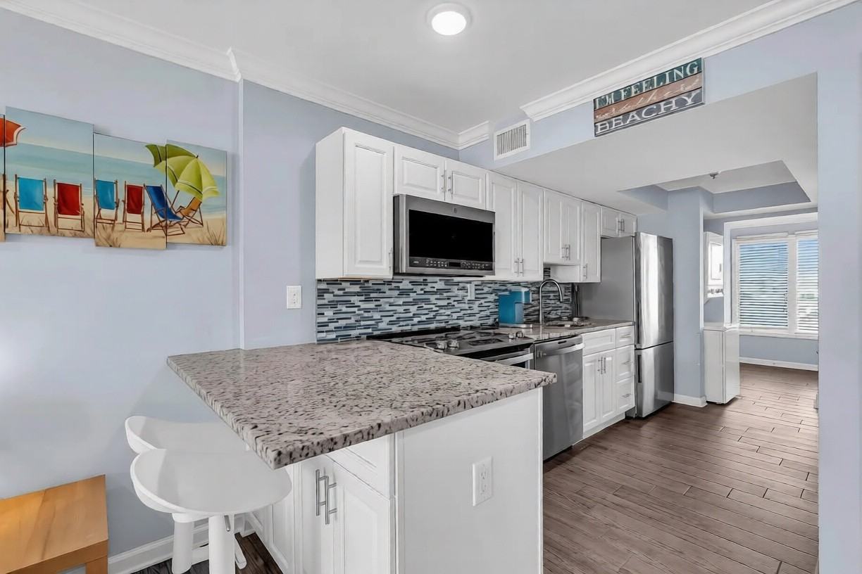 438 Highwayn - Photo 2 of 17