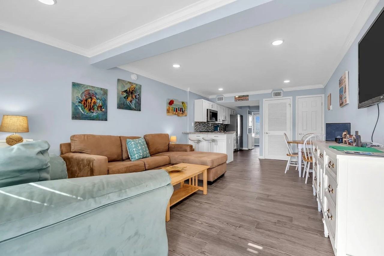 438 Highwayn - Photo 6 of 17