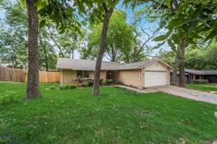 4 Eastlane Pl - Photo 1 of 1