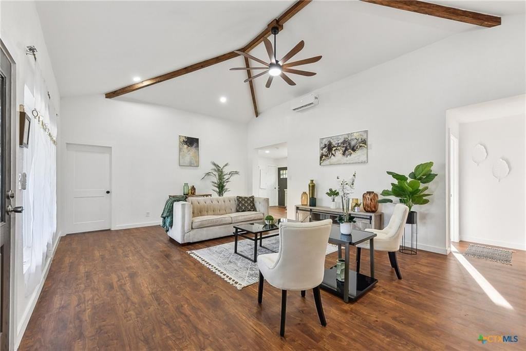 913 Estelle Ave - Photo 6 of 29