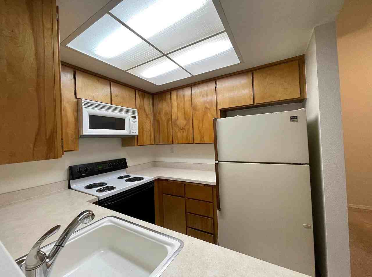 384 Shadow Run Dr #384 - Photo 2 of 9