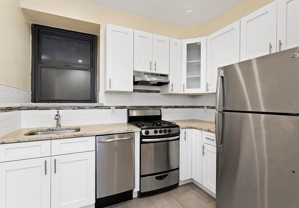 422 E 58th St #4C - Photo 1 of 1