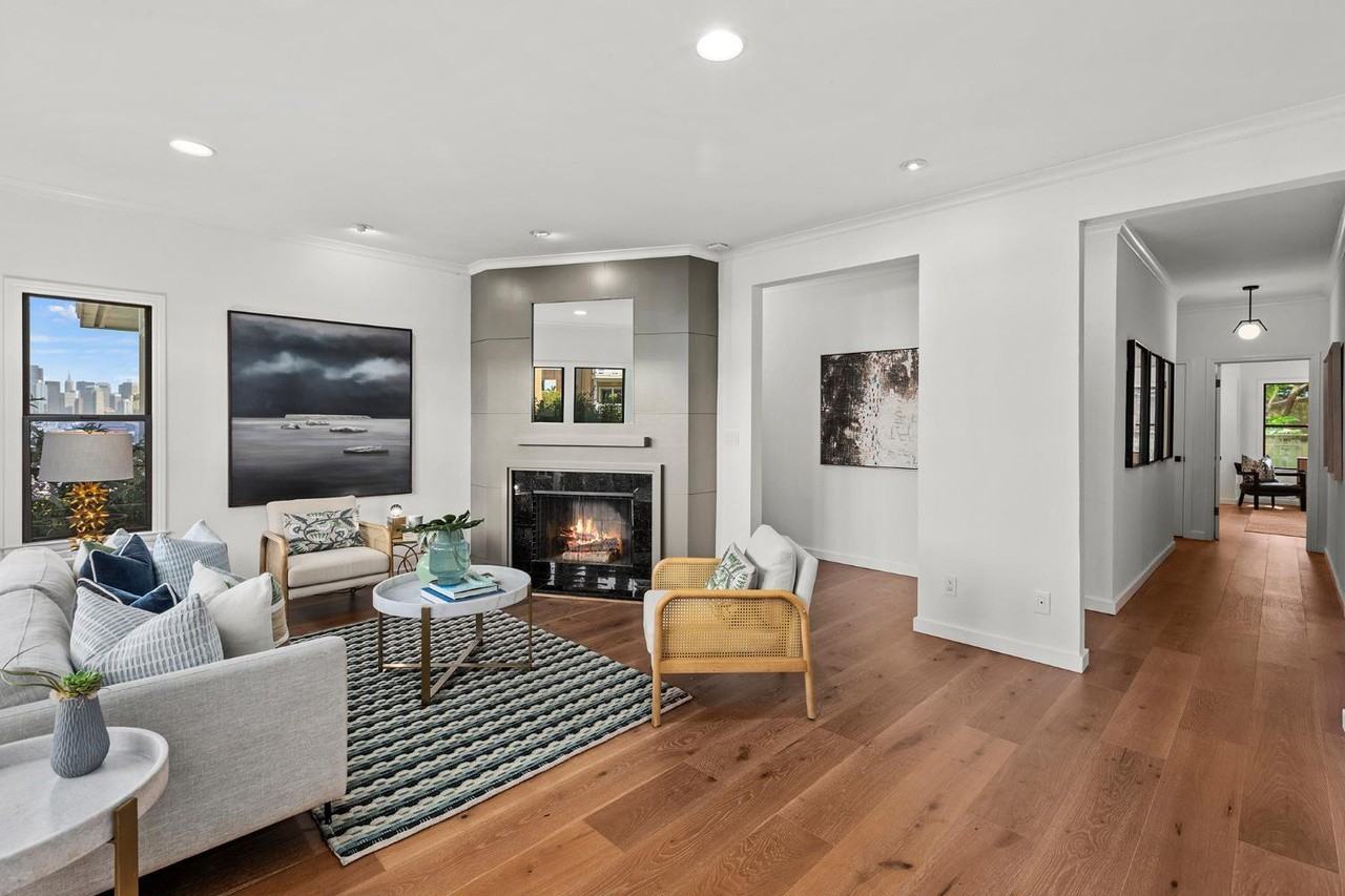 536 Wisconsin St - Photo 2 of 12