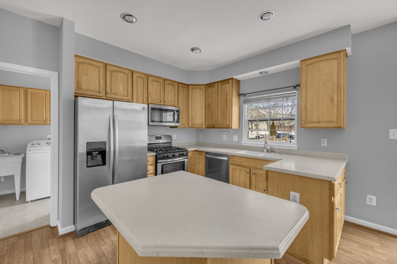 43654 Kenai Ct - Photo 6 of 50