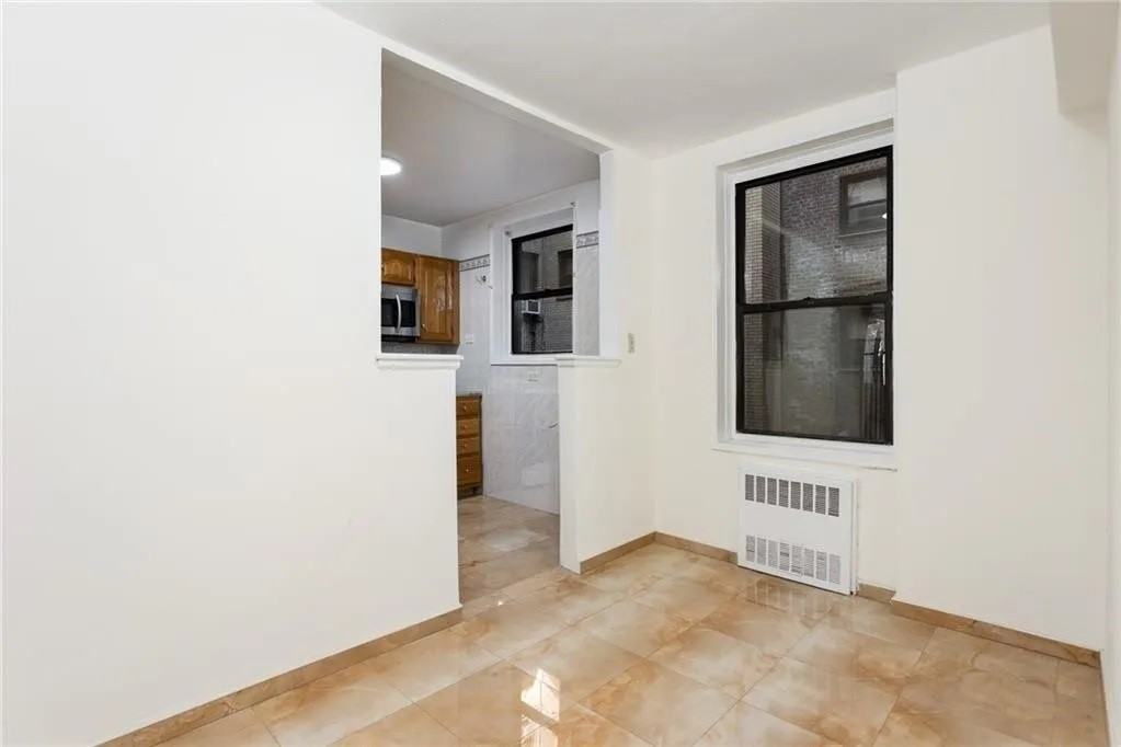 488 Ocean Pkwy #2E - Photo 2 of 7