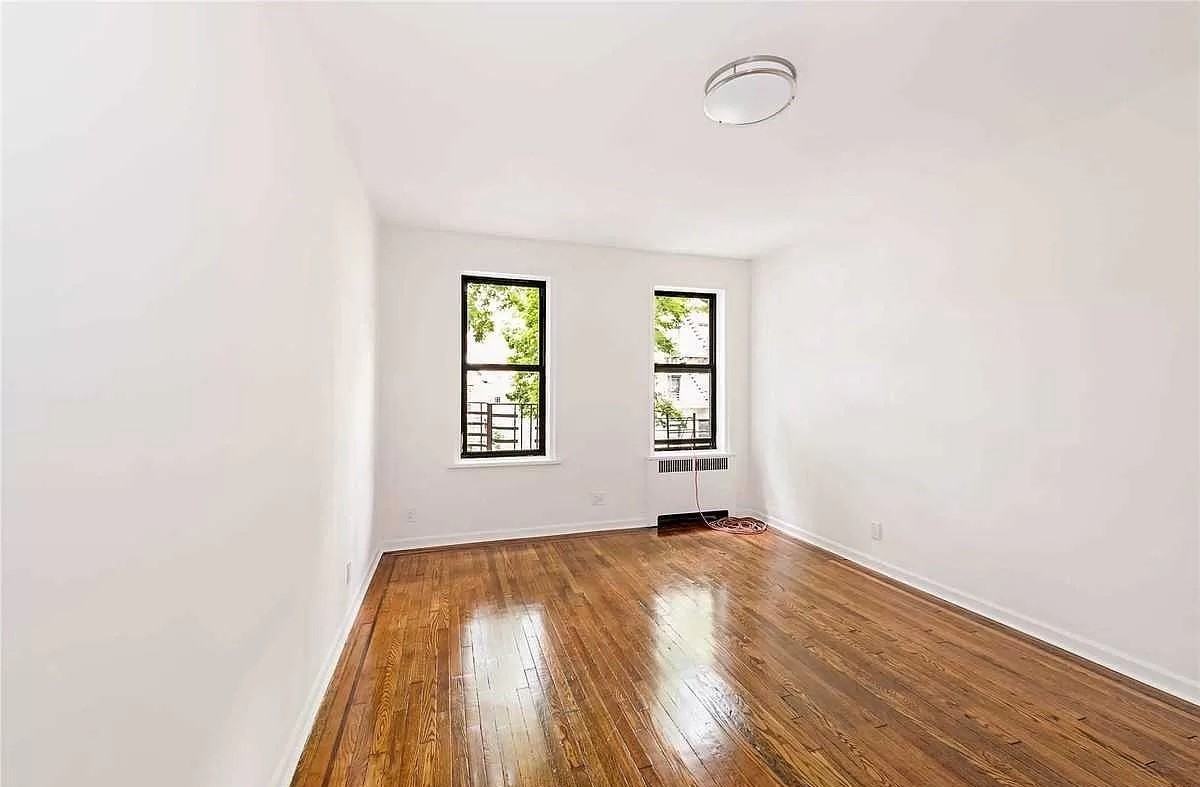 2965 Decatur Ave #1E - Photo 3 of 5