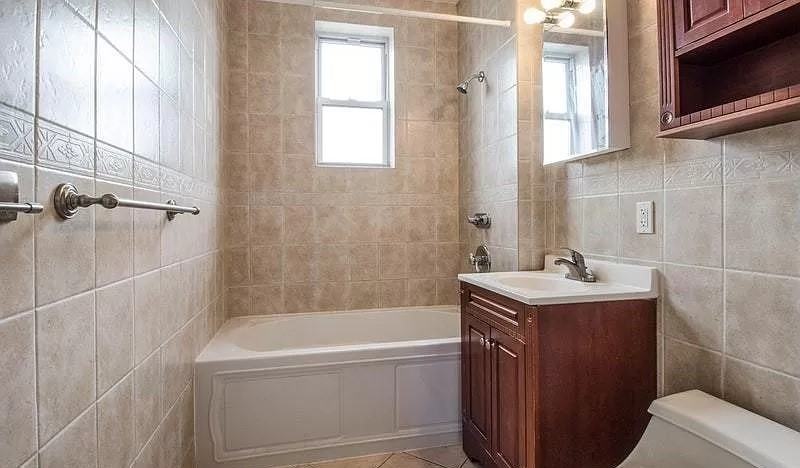 2525 Newtown Ave #6D - Photo 6 of 6