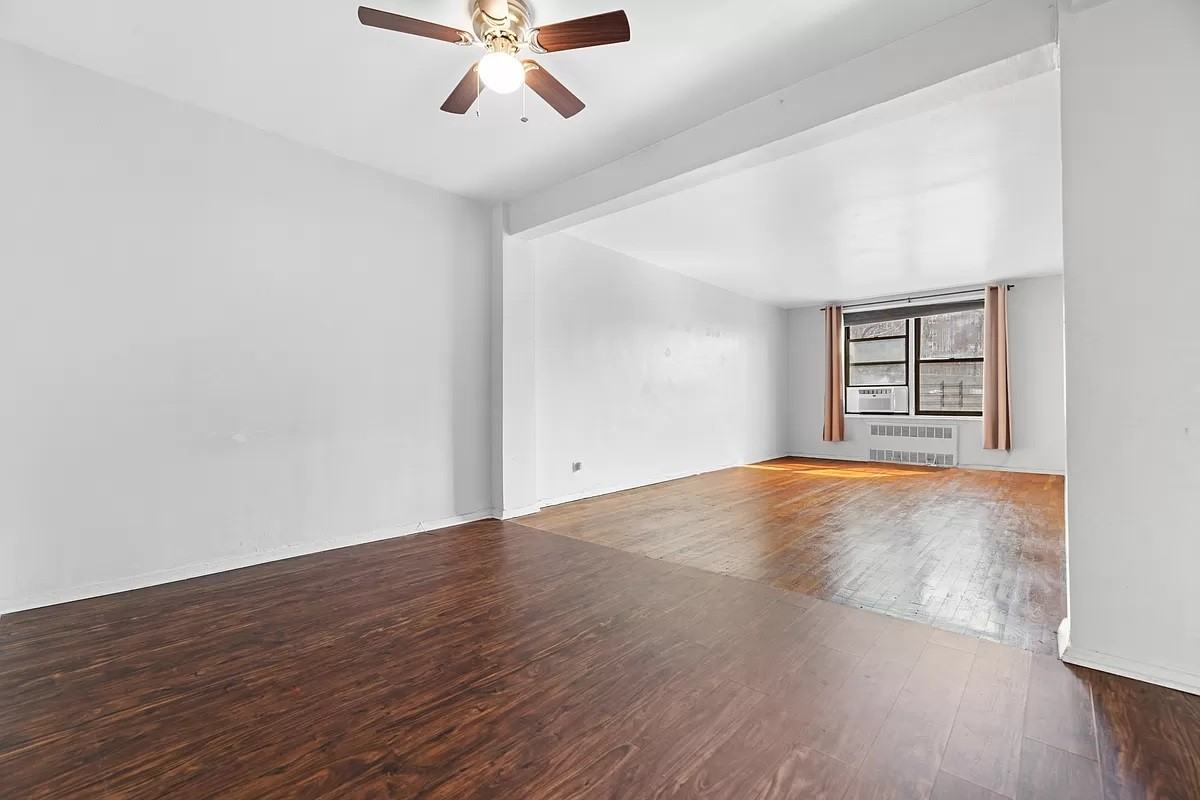 2550 Independence Ave #5C - Photo 2 of 5