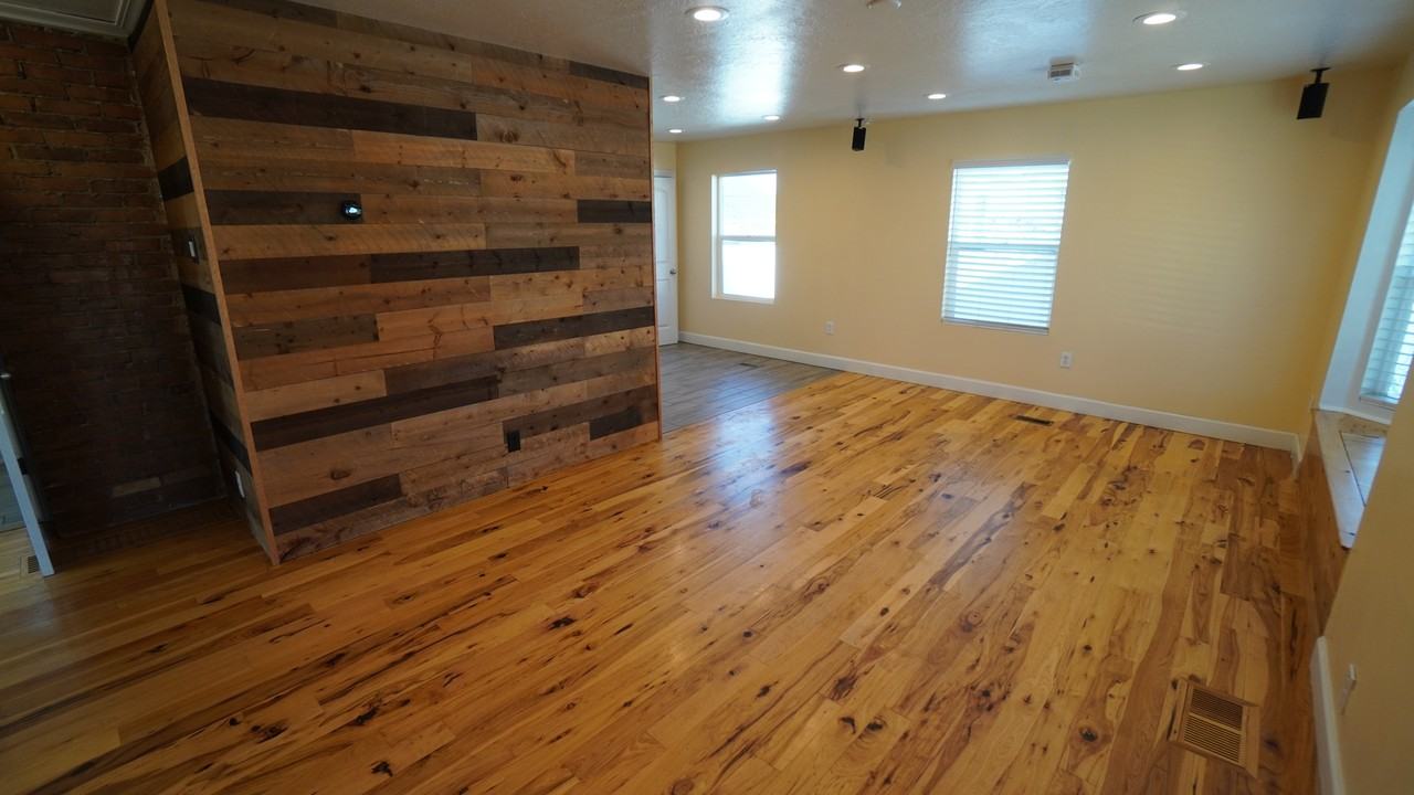 165 E Lakeview Dr - Photo 3 of 29