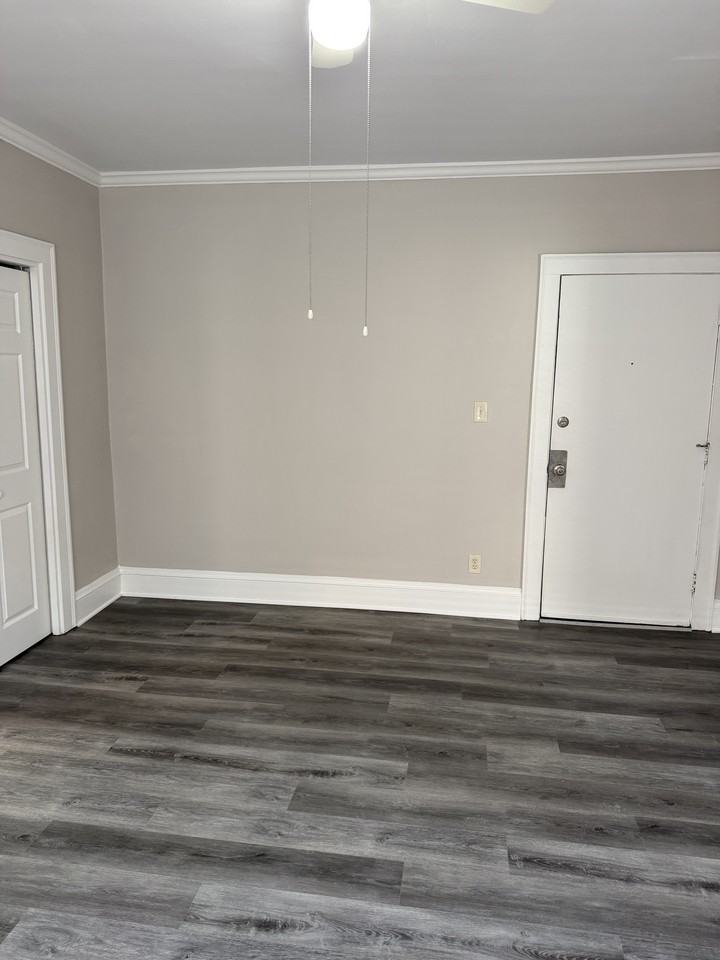 McKenzie - Photo 4 of 11