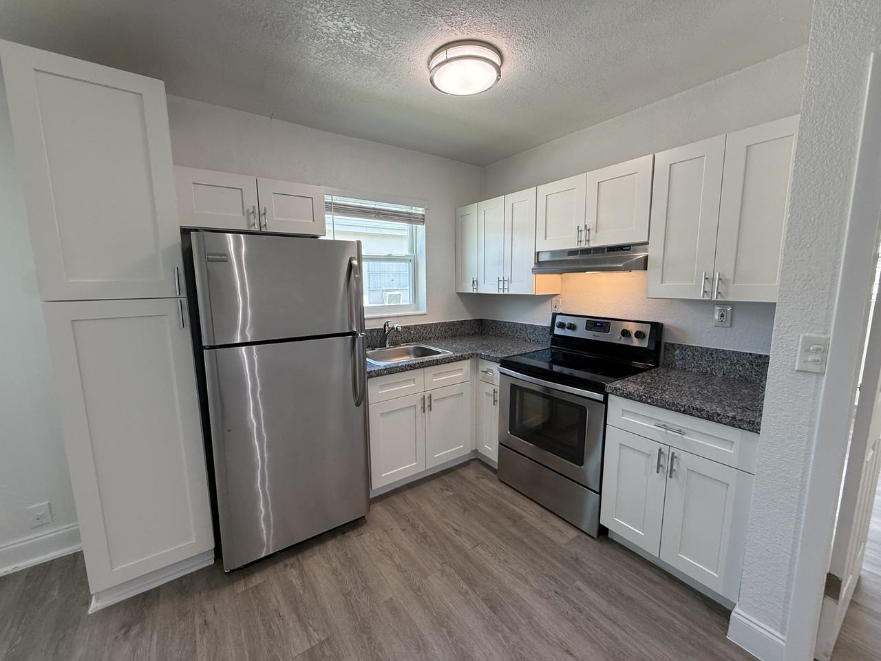 240 Southwest 8th Street - Photo 2 of 9