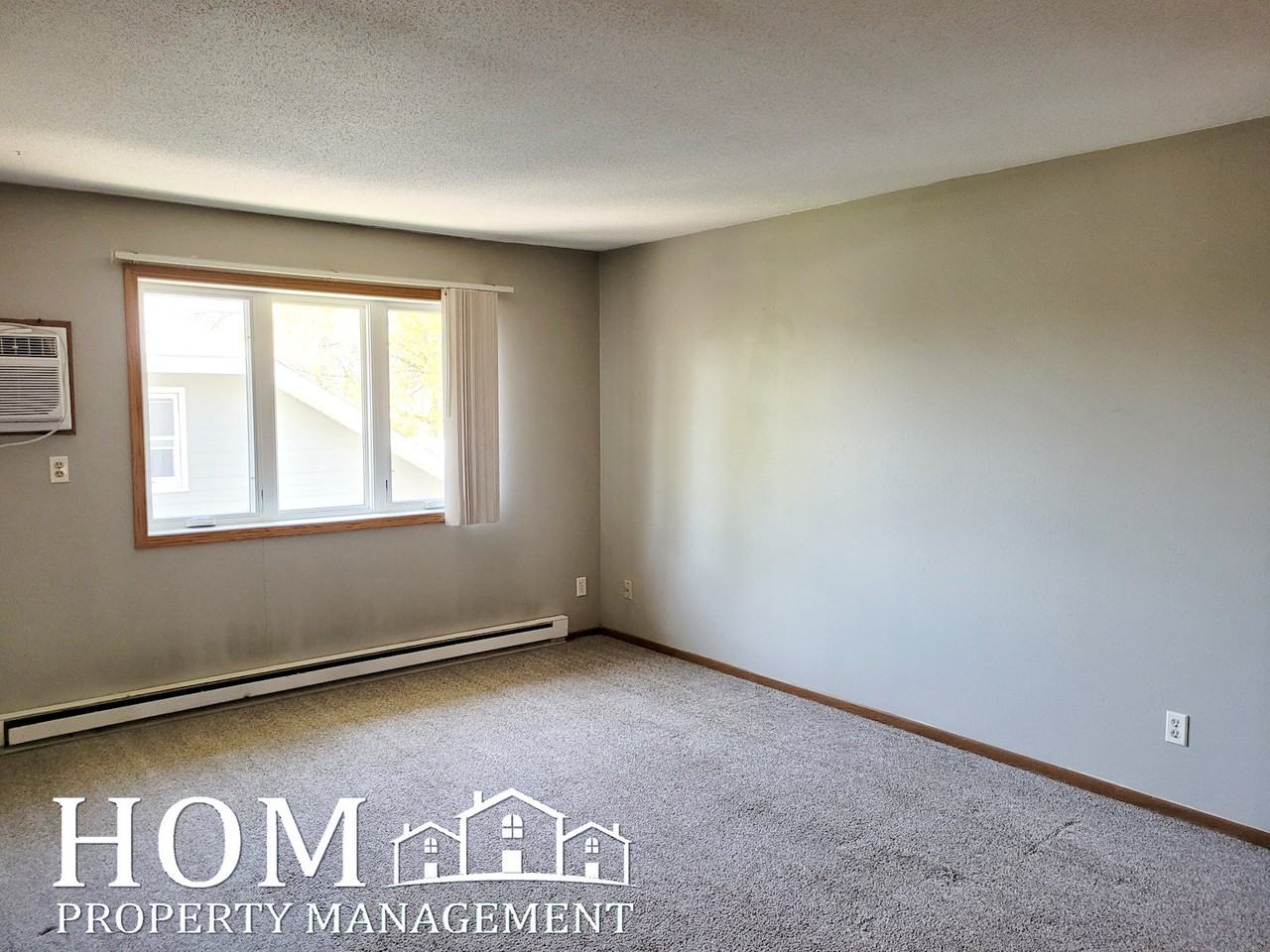 202 West Humphrey Street - Photo 7 of 16