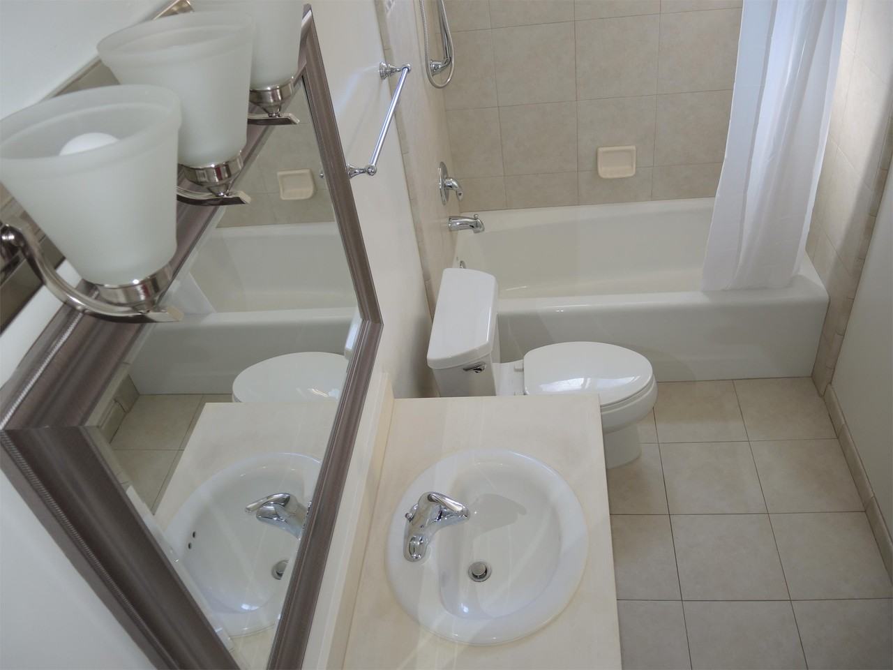 4040 Lamont Street - Photo 3 of 23