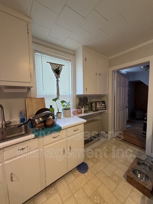 28 Conger Ave - Photo 6 of 36