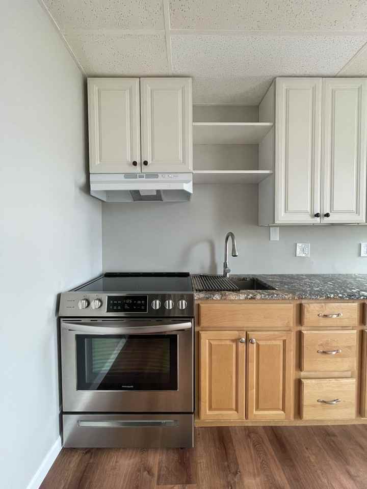 Burns - Photo 2 of 32