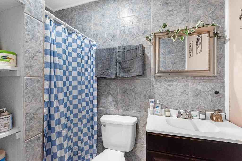 4107 Highway 35 South - Photo 5 of 11